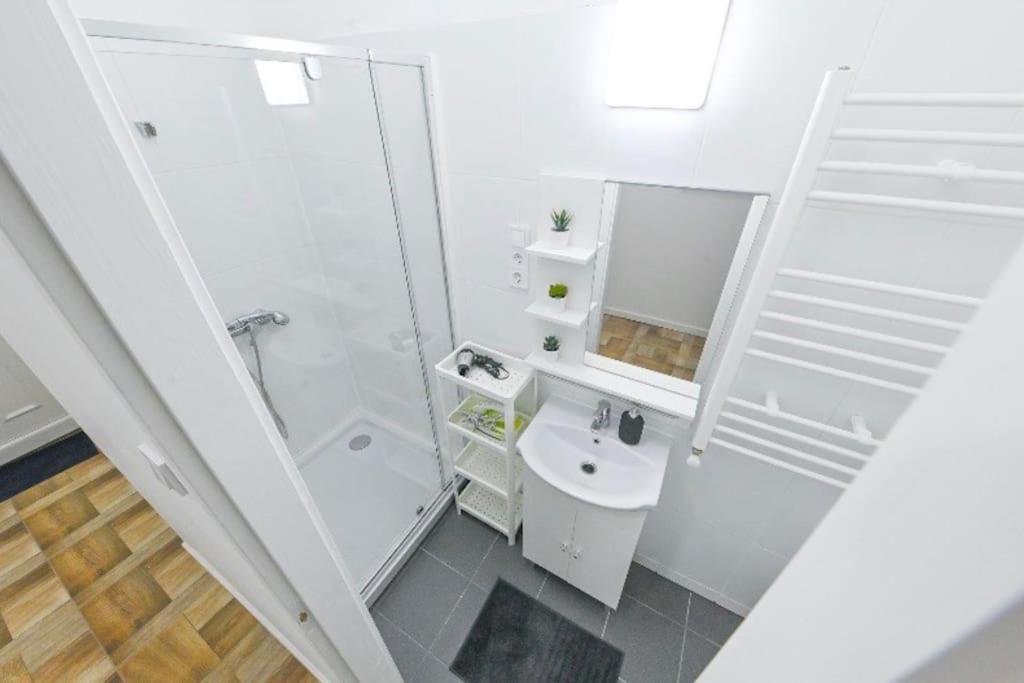 2 Bedroom Flat In Damjanich Str., Hirsch Budapest Eksteriør bilde